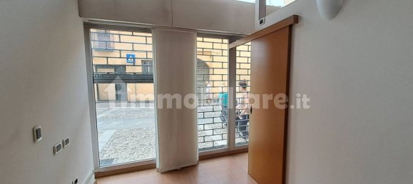 Oficina de 1 habitación en Trezzo sull'Adda, Italy No. 127707 4