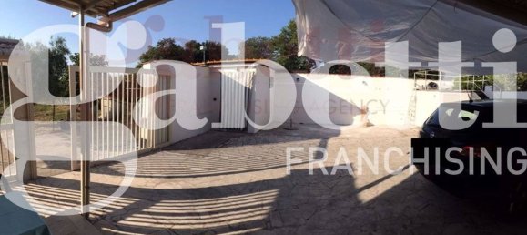 2 Schlafzimmer Villa in Cellole, Italy, Nr. 32905 6