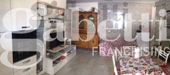 2 Schlafzimmer Villa in Cellole, Italy, Nr. 32905 8