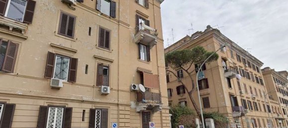 3 rooms Apartment in Rome, Italy No. 309187 2