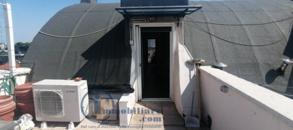 Пентхаус с 2 спальнями в Милан, Италия № 354424 25