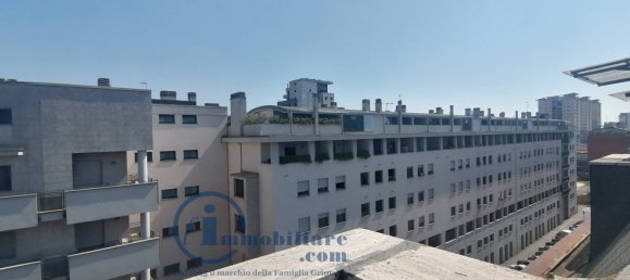 Пентхаус с 2 спальнями в Милан, Италия № 354424 7