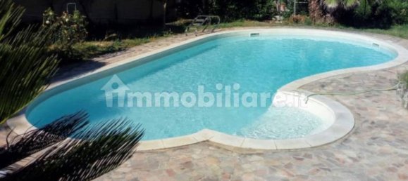 4 bedrooms Villa in Rignano Flaminio, Italy No. 330713 9