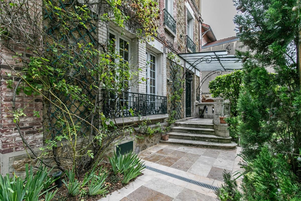 5 bedrooms House in Sucy-en-Brie, France No. 185160