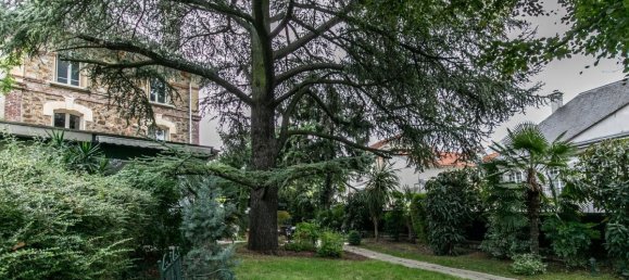 5 bedrooms House in Sucy-en-Brie, France No. 185160 19