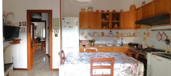 4 rooms Apartment in Terni, Italy No. 107693 9