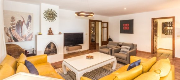 7 bedrooms Villa in Benalmadena, Spain No. 21510 11