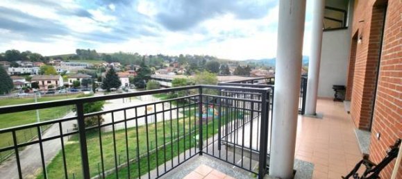 3 bedrooms Penthouse in Casteggio, Italy No. 65781 7