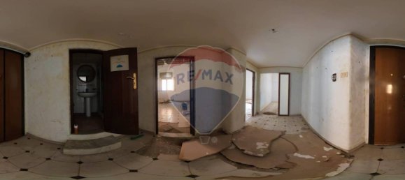 Apartamento T2 em Bari, Italy N.º 285082 12