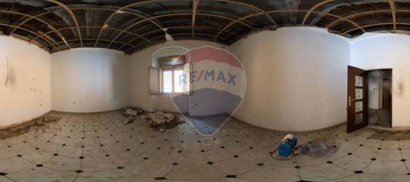 Apartamento T2 em Bari, Italy N.º 285082 13