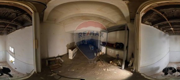 Apartamento T2 em Bari, Italy N.º 285082 16