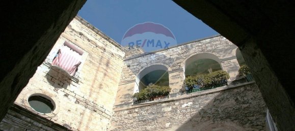 Apartamento T2 em Bari, Italy N.º 285082 4