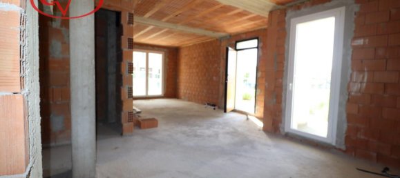 Villa de 4 habitaciónes en Loro Ciuffenna, Italy No. 4769 54