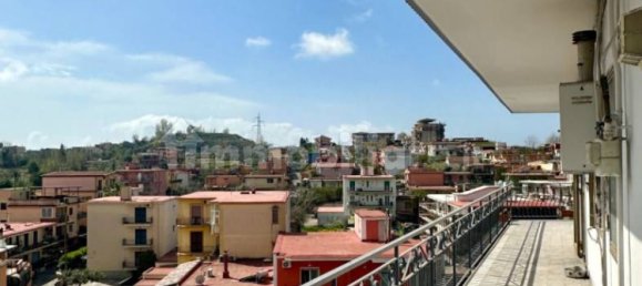 3 bedrooms Apartment in Naples, Italy No. 191919 21