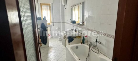 3 bedrooms Apartment in Naples, Italy No. 191919 11