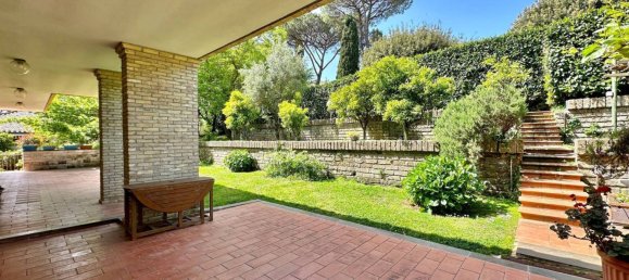 7 bedrooms Villa in Rome, Italy No. 46805 20