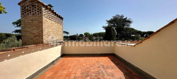 7 bedrooms Villa in Rome, Italy No. 46805 30
