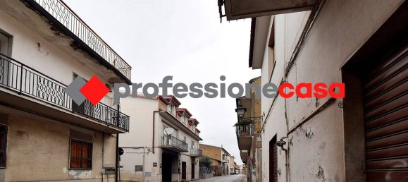 Дом с 6 спальнями в Сан Никола ла Страда, Италия № 129788 2