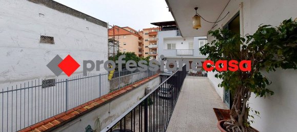 Дом с 6 спальнями в Сан Никола ла Страда, Италия № 129788 33