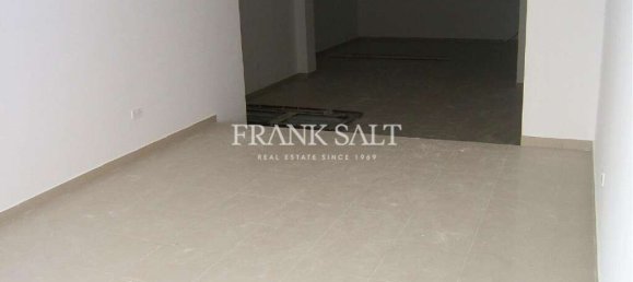 Магазин 120м² в Сент-Джулианс, Мальта № 13385 3