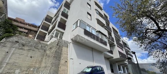 Квартира с 3 спальнями в Мессина, Италия № 375056 49