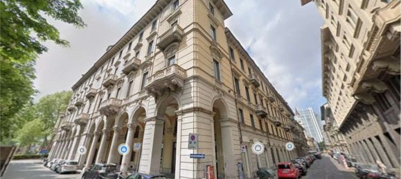 8 rooms Apartment in Turin, Italy No. 9040 19