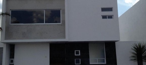 Casa de 3 dormitorios en Querétaro, Mexico No. 189496 2