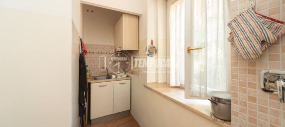 4 Schlafzimmer Wohnung in Perugia, Italy, Nr. 371225 11