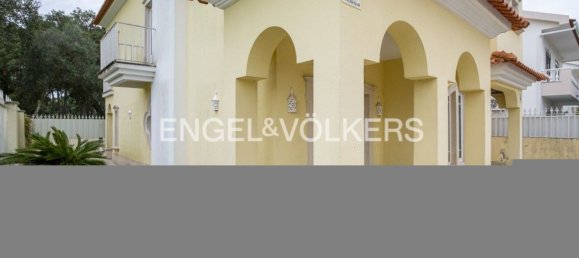 4 bedrooms House in Seixal, Portugal No. 14849 3