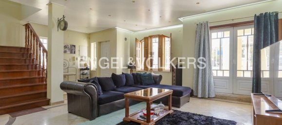 4 bedrooms House in Seixal, Portugal No. 14849 11