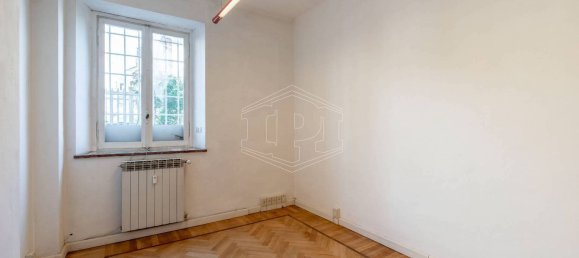 2 bedrooms Apartment in Turin, Italy No. 339603 14