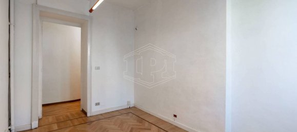 2 bedrooms Apartment in Turin, Italy No. 339603 15
