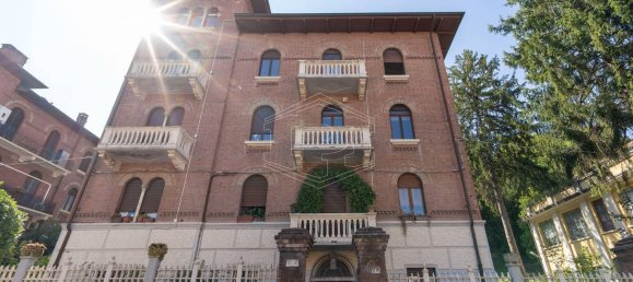 2 bedrooms Apartment in Turin, Italy No. 339603 10