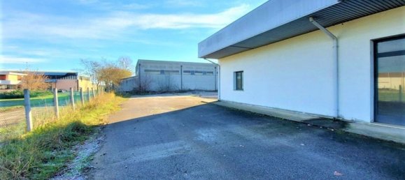 Lagerhaus in Codigoro, Italy 1339m², Nr. 376337 7