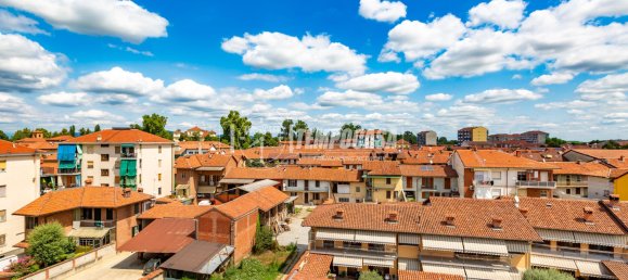 3 rooms Apartment in Villastellone, Italy No. 305168 3