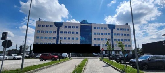 654m² Office in Concorezzo, Italy No. 359770 6