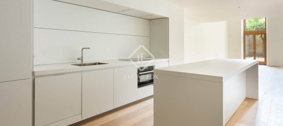 2 Schlafzimmer Wohnung in Eixample, Spain, Nr. 127787 10