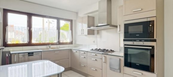 4 bedrooms House in Le Raincy, France No. 321753 8