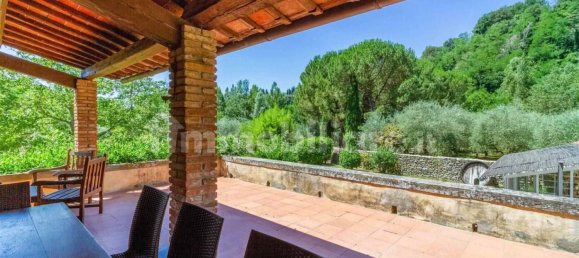 10 غرف نوم منزل في Terranuova Bracciolini, Italy رقم 228490 21