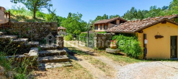 10 غرف نوم منزل في Terranuova Bracciolini, Italy رقم 228490 14