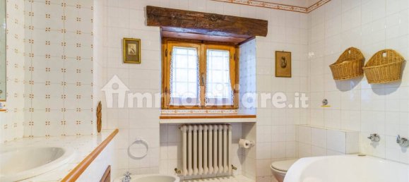 10 غرف نوم منزل في Terranuova Bracciolini, Italy رقم 228490 26