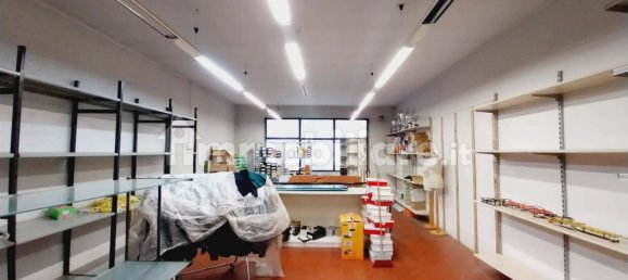 3 rooms Commercial property in Montelupo Fiorentino, Italy No. 35714 16