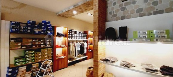 3 rooms Commercial property in Montelupo Fiorentino, Italy No. 35714 4