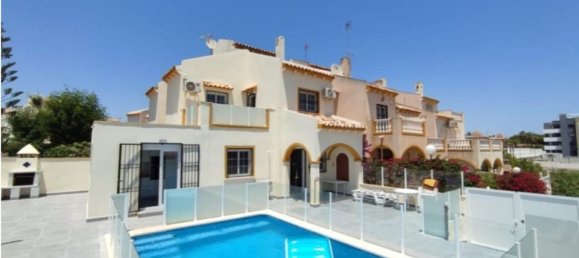 2 bedrooms Villa in Alicante, Spain No. 176476 4