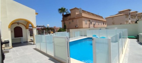 2 bedrooms Villa in Alicante, Spain No. 176476 3