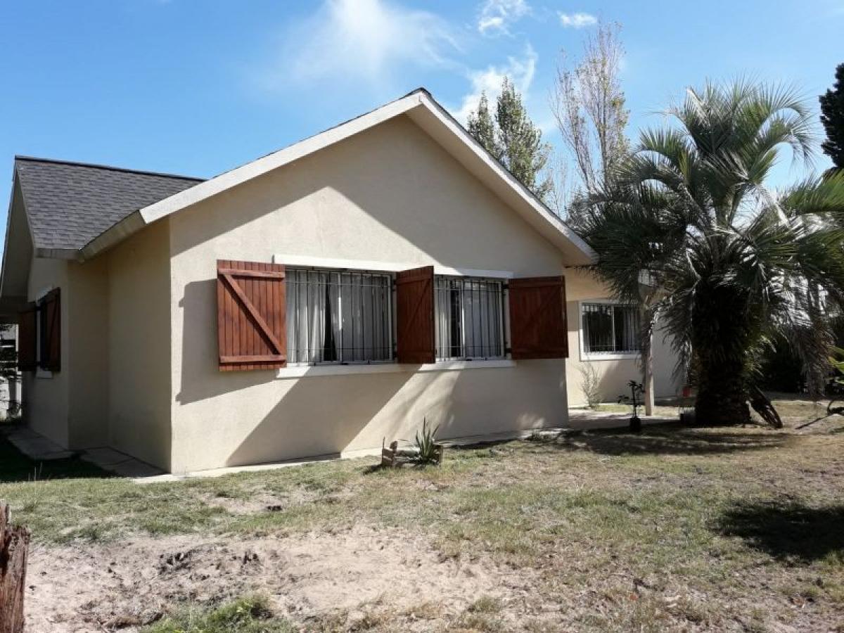 3 bedrooms House in Canelones, Uruguay No. 4662