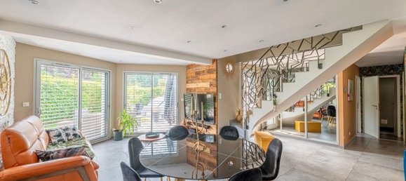 4 bedrooms House in Doubs, France No. 363953 2