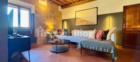 3 bedrooms Apartment in Chianni, Italy No. 261761 2