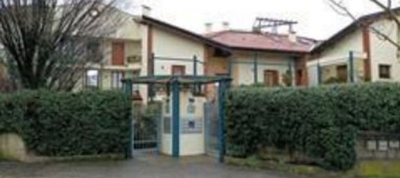 3-salle Appartement à Caponago, Italy No. 4089 7