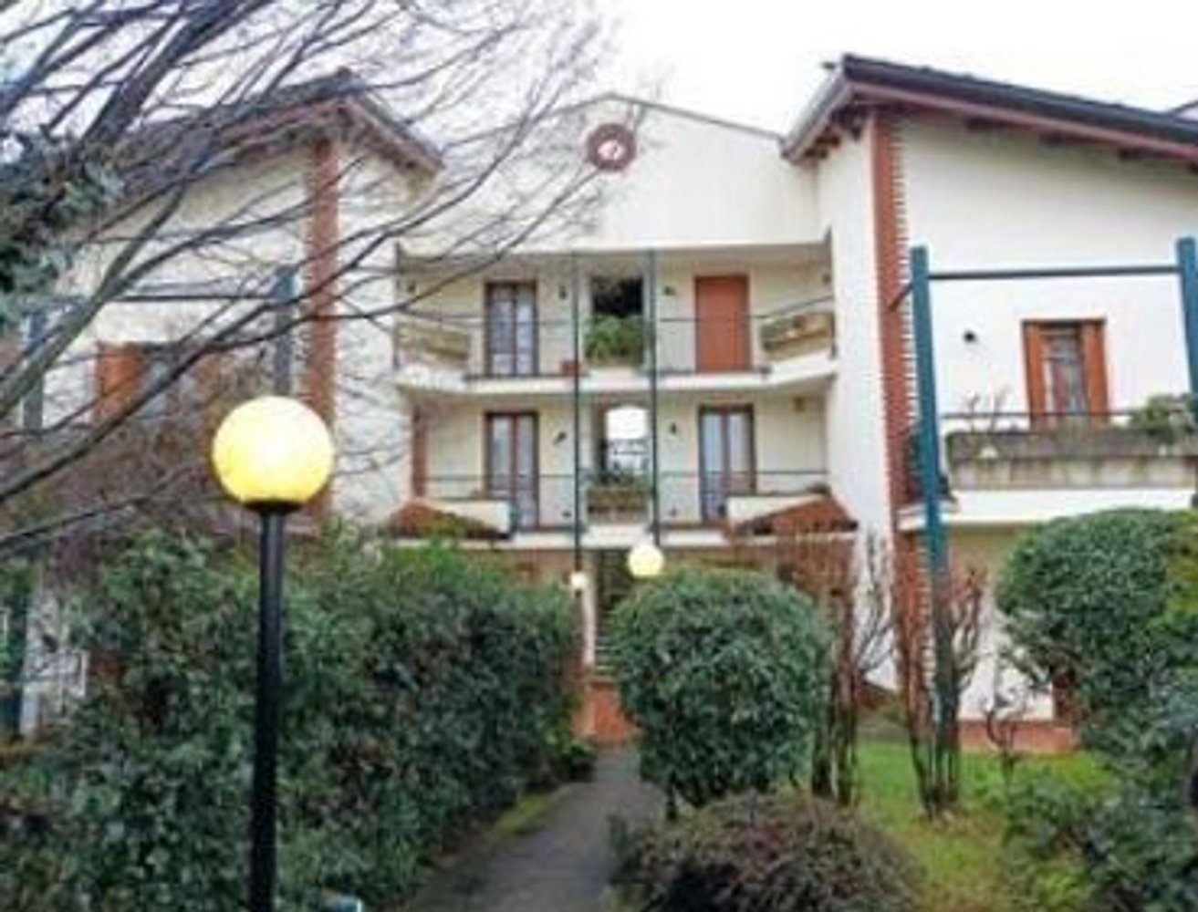3-salle Appartement à Caponago, Italy No. 4089